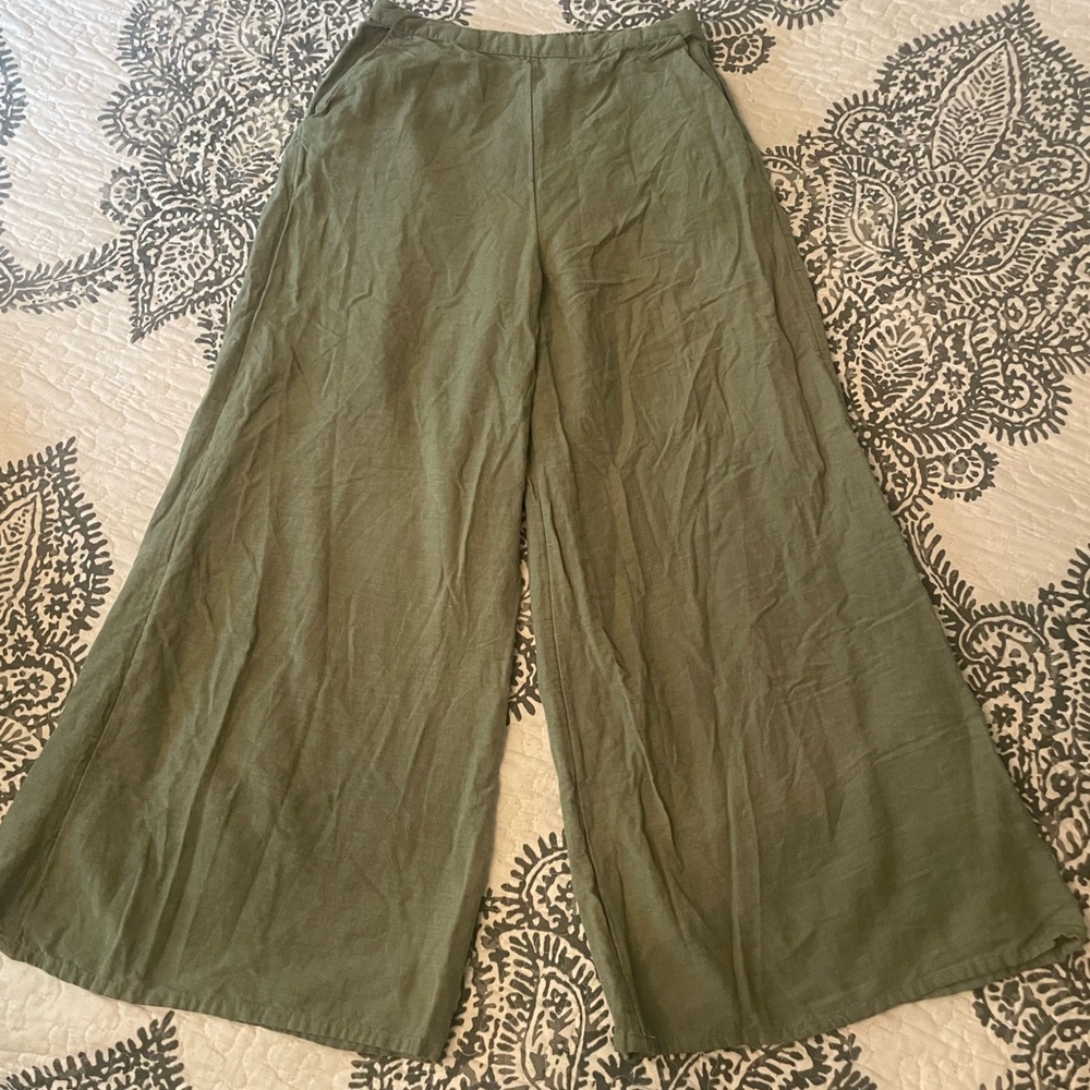 Wide Leg Women’s Pants in Olive Green